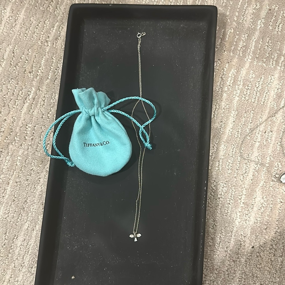 Tiffany peace necklace